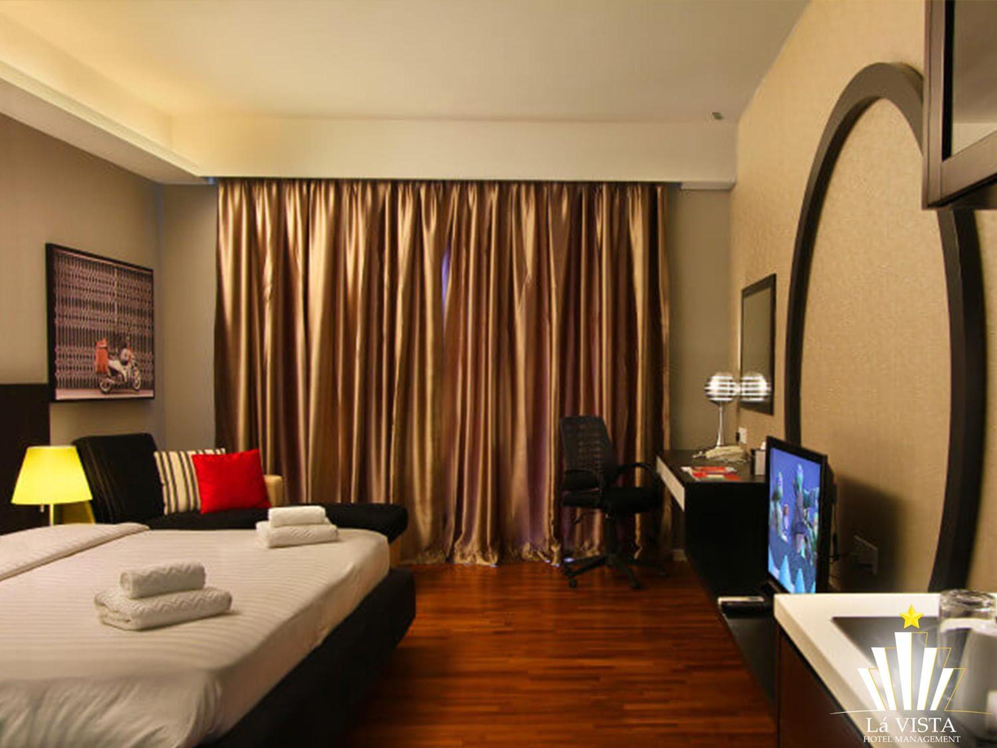 The Shore Hotel & Residences By La Vista Malacca Exterior foto